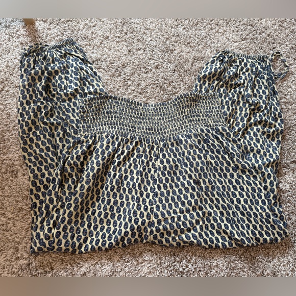 Urban Outfitters Blue and Tan Smocked Balloon Bottoms - Picture 2 of 5